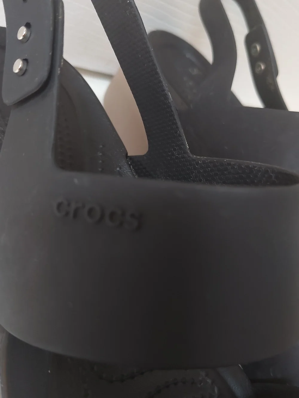 Crocs Women’s Size 9 Brooklyn Law Wedge Sandals Black Mushroom Ankle Strap